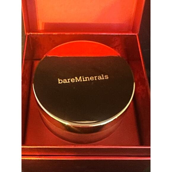 245A. Bare Minerals Escentuals Medium Beige Mineral Foundation; NIB; Deluxe